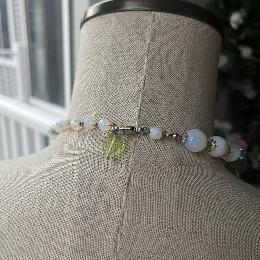 Vintage Beaded Necklace/Choker - Picture 5 of 6